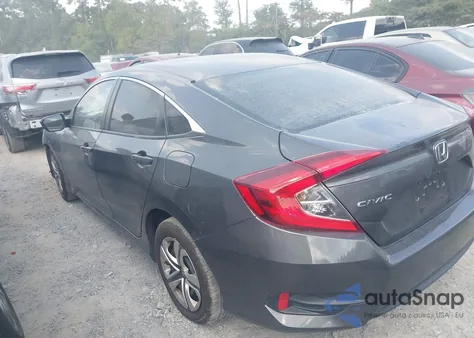 2018 Honda Civic Lx z USA, uszkodzony, nr VIN 19XFC2F54JE023161